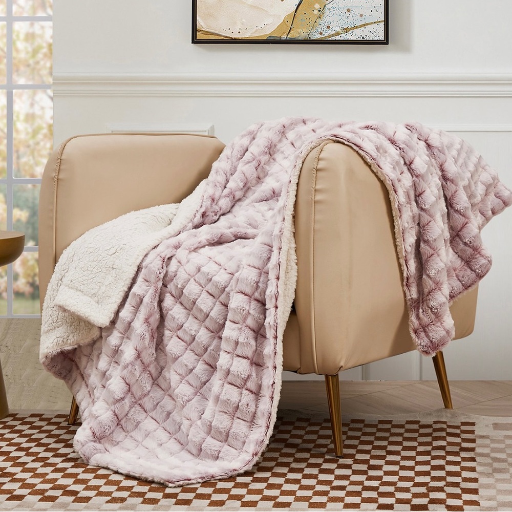 New* Sherpa/micromink throw blanket 50x60”
